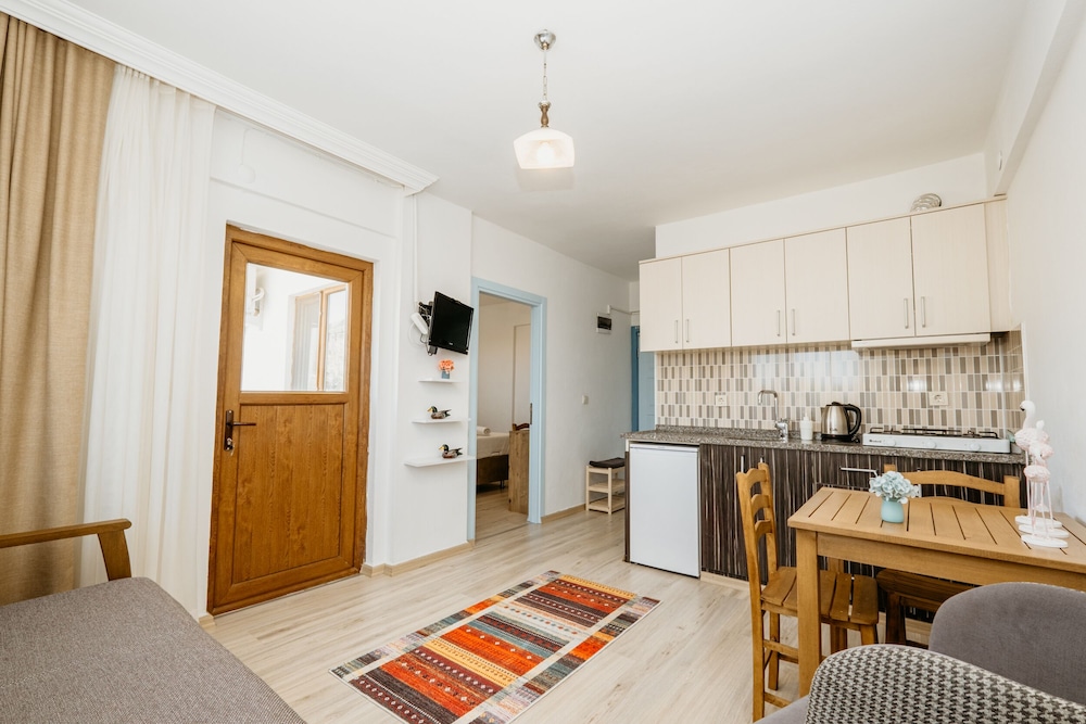 Azra Apart Otel 35/50