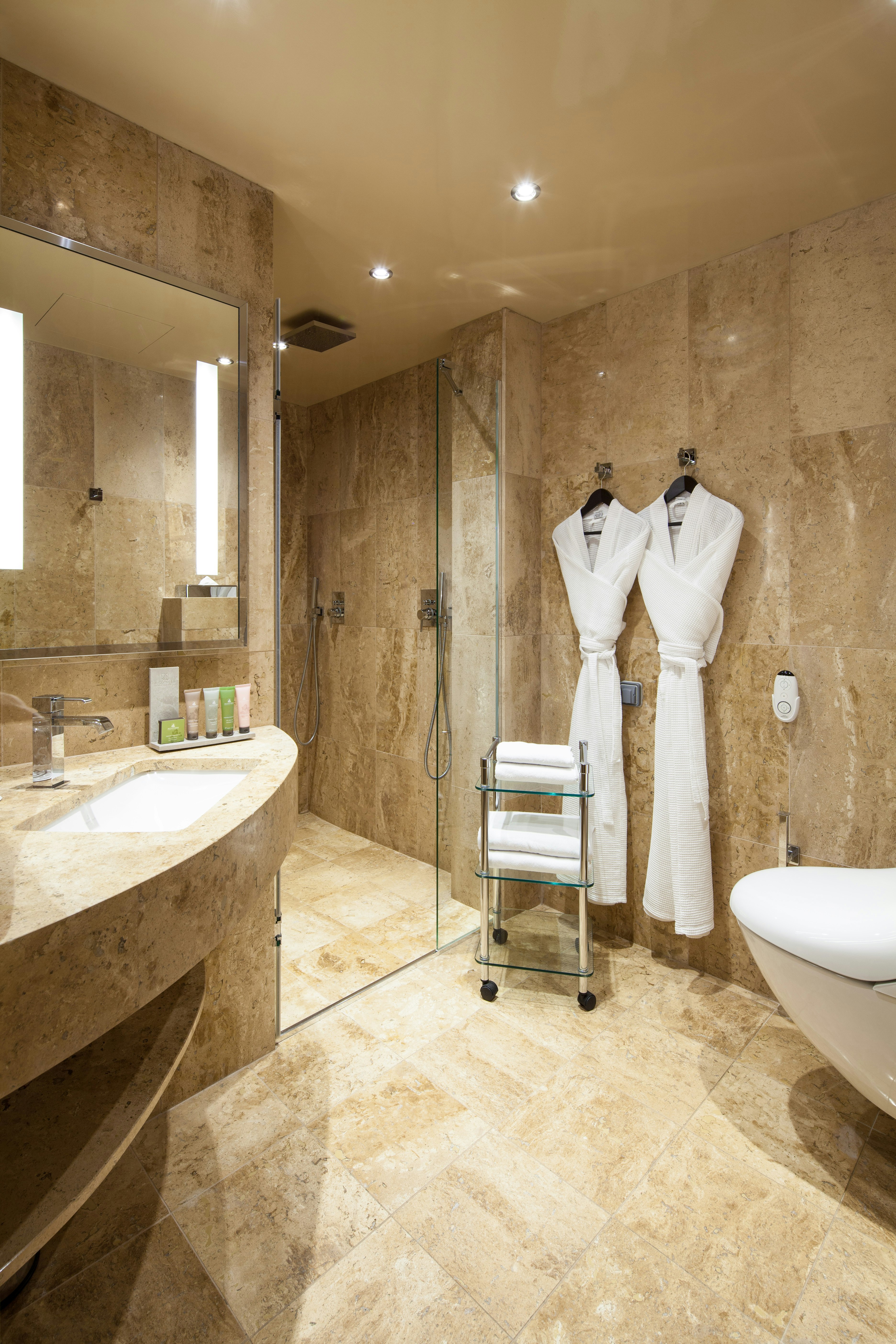 B Montmartre Hotel 48/51