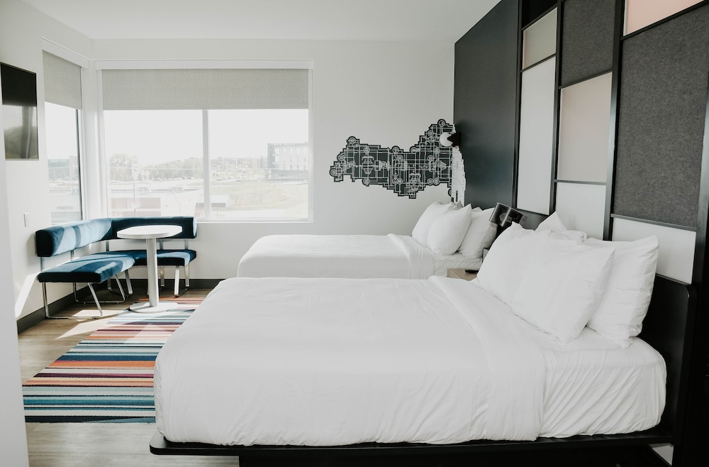 Aloft Omaha West 12/50