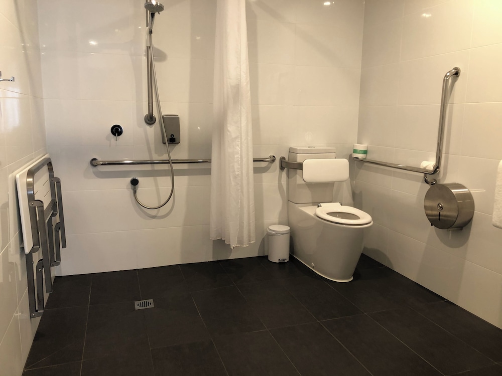 Studio, Accessible