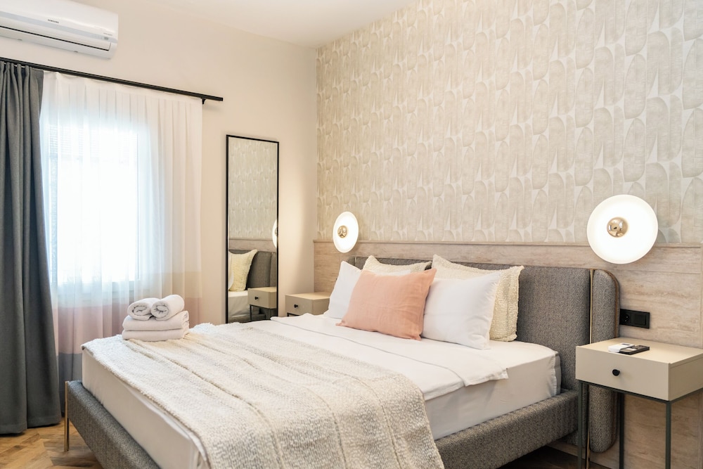 The Hotel 48 20/49