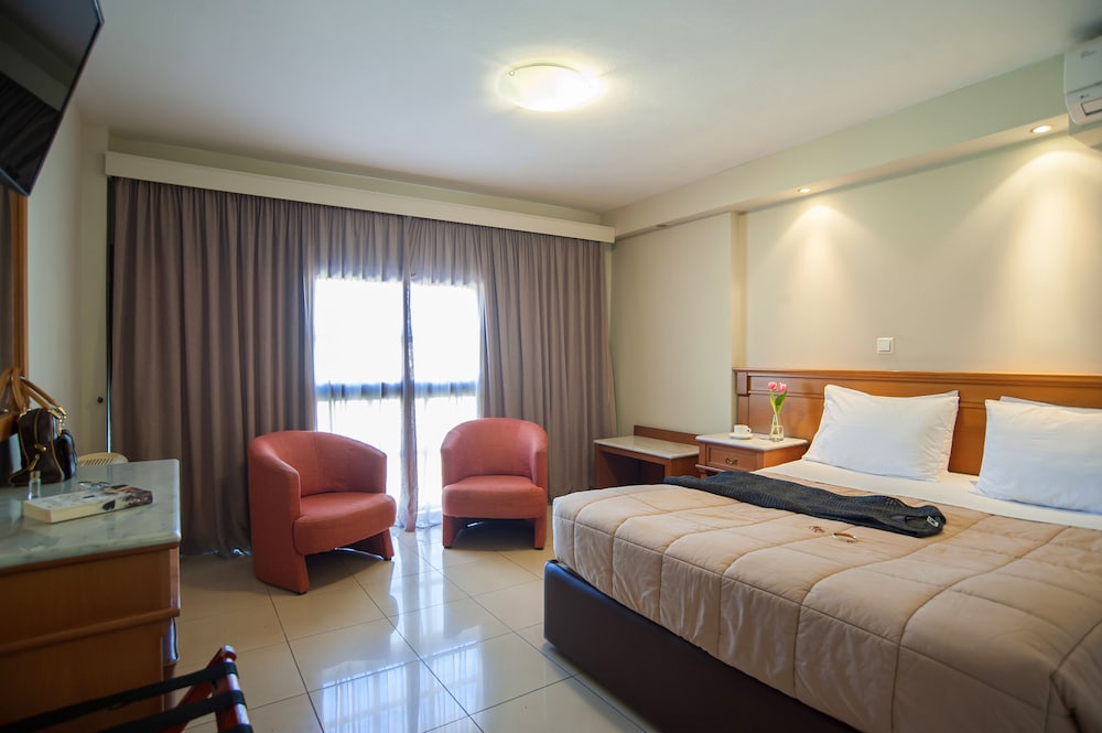 2 Rooms, Spa, Suite, Double and Twin Beds, 2 Bathrooms