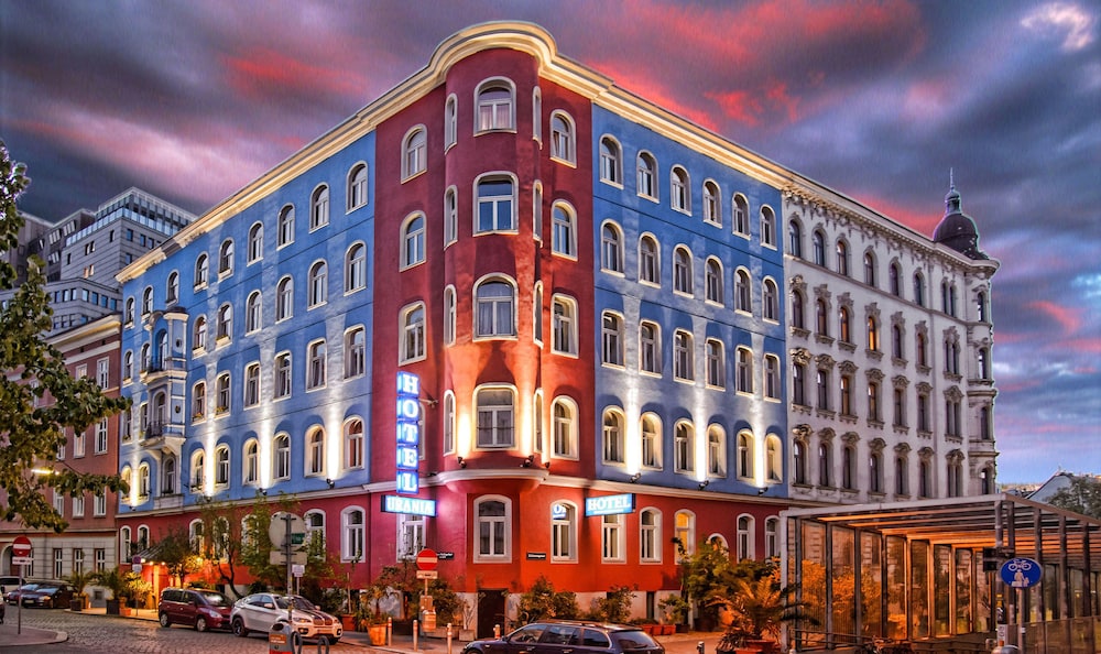 Hotel Urania 2/78