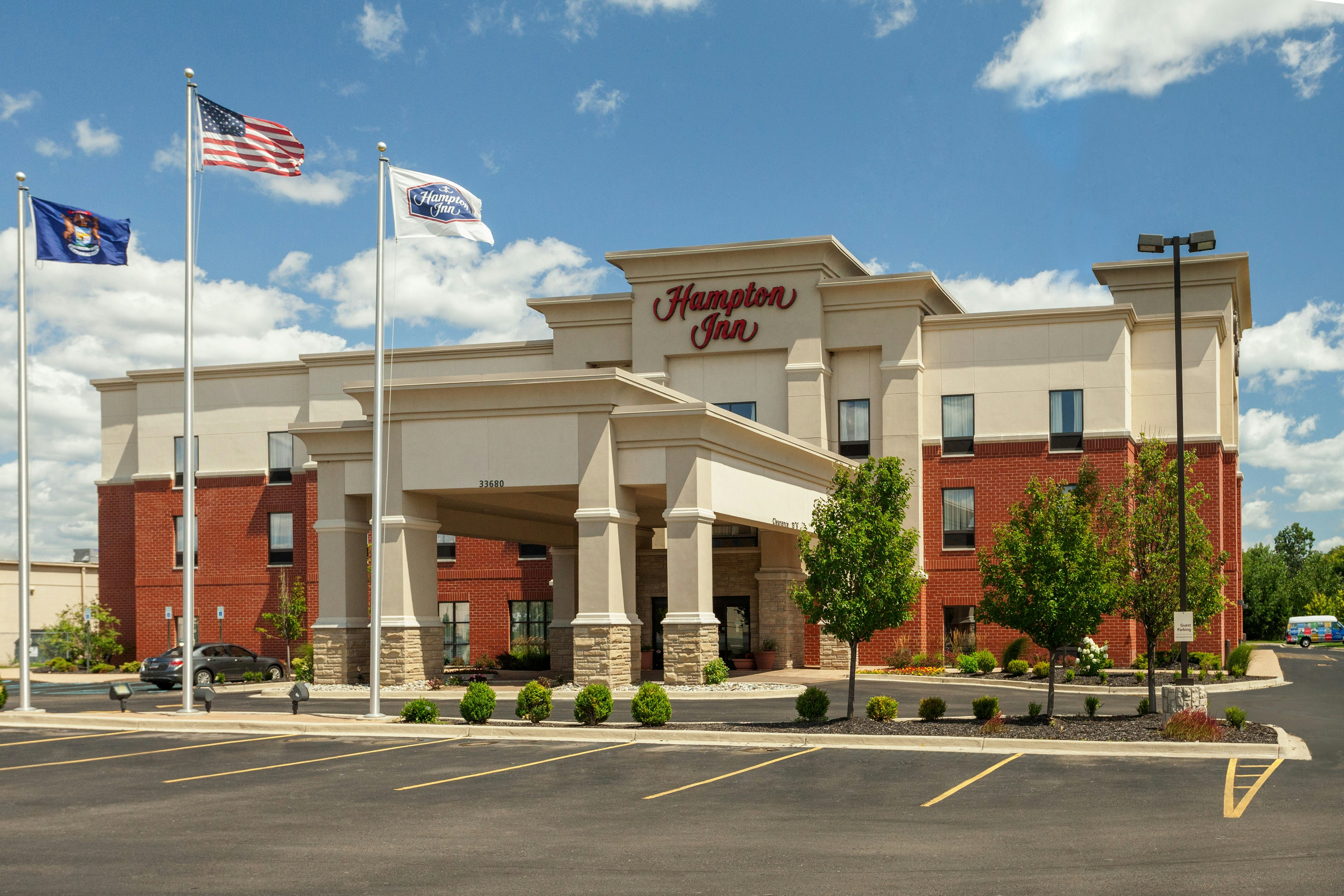 Hampton Inn Detroit/Roseville 18/20