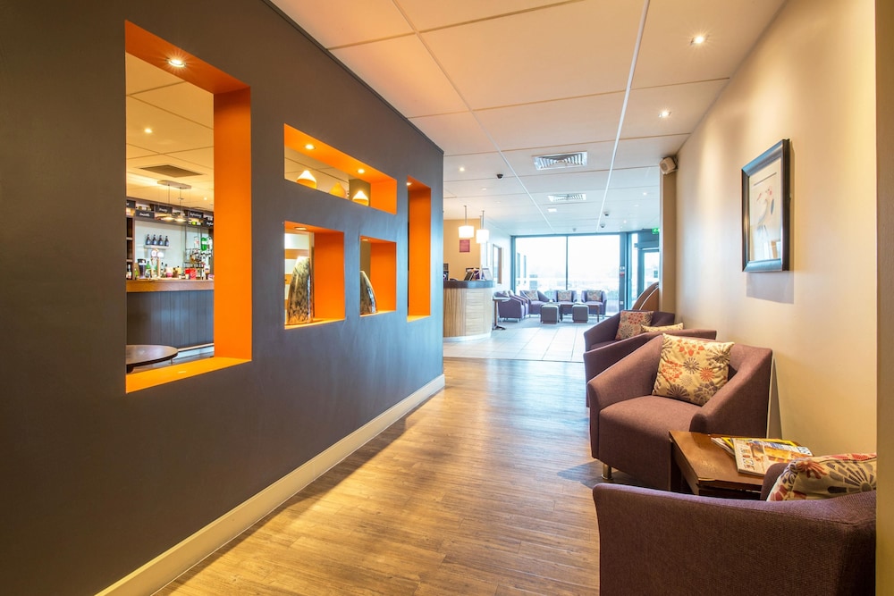 Premier Inn Portsmouth Port Solent 50/69