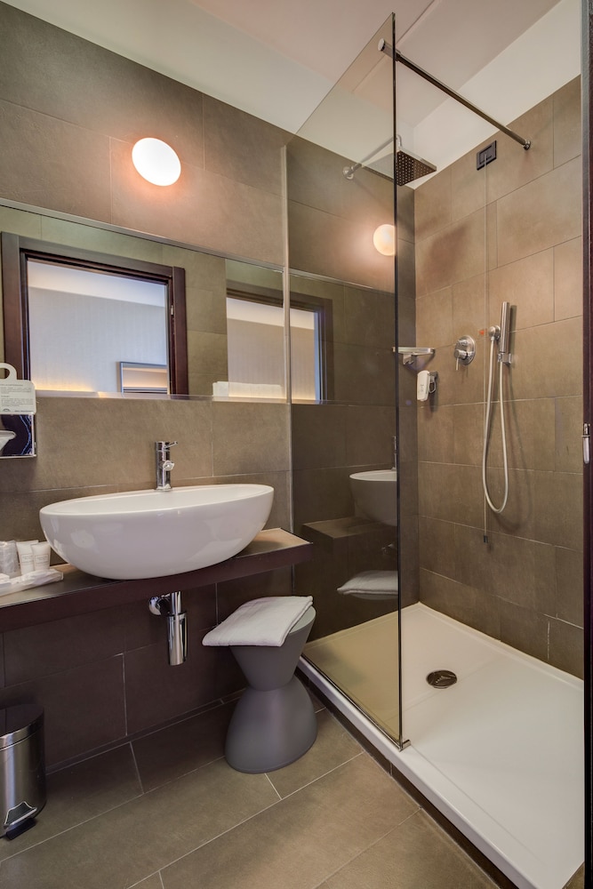 Best Western Plus Hotel Farnese 10/61