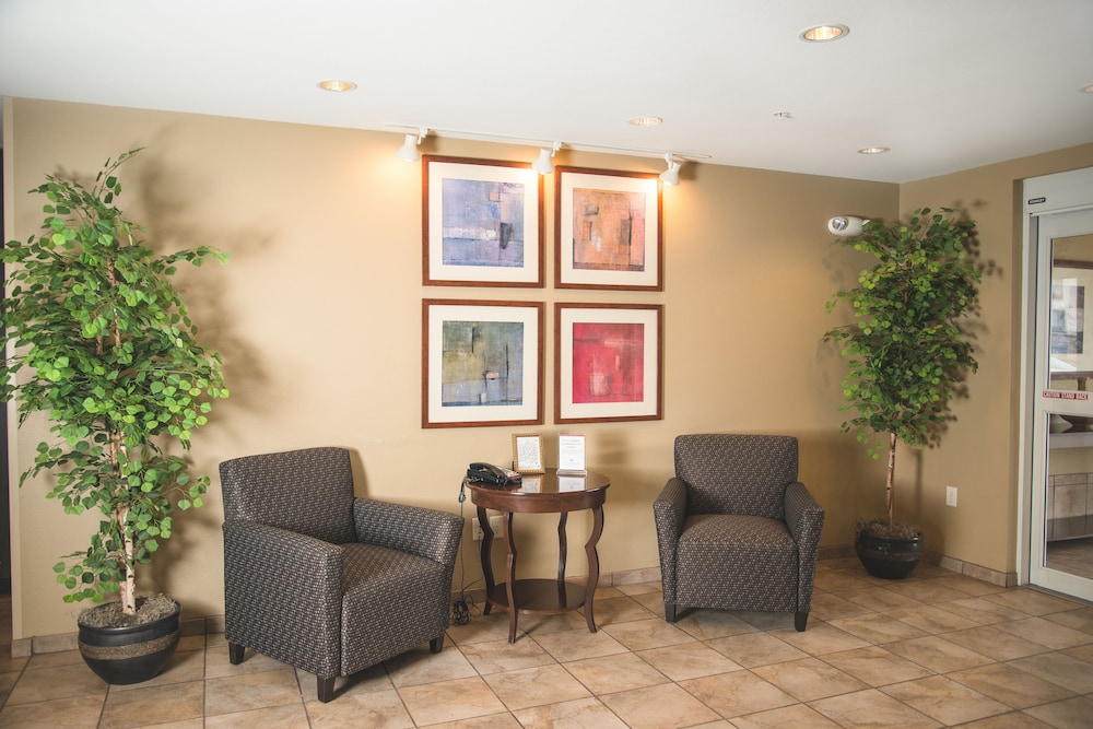 Candlewood Suites Loveland 44/62