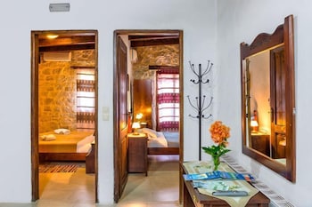 STONE VILLAGE in MYLOPOTAMOS