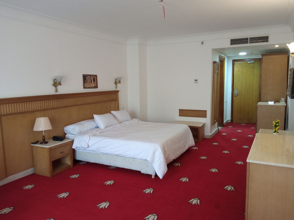 Regency Pyramids View Hotel 32/57