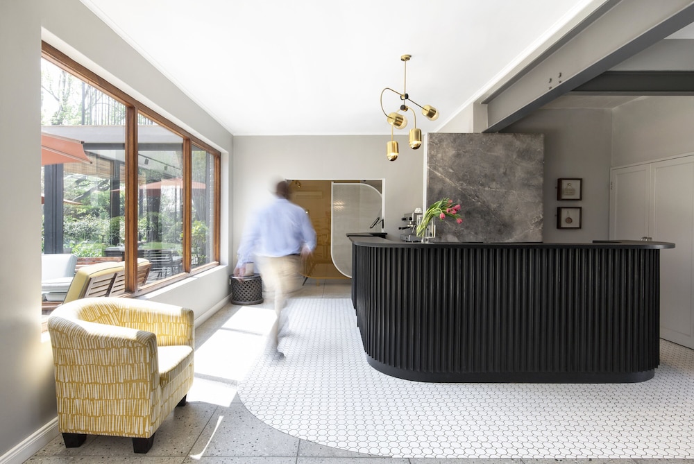 The Peech Hotel 9/56