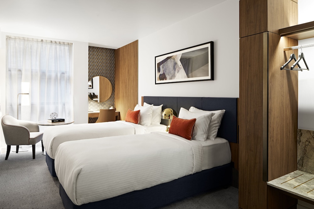 Crowne Plaza Sydney Darling Harbour 26/81