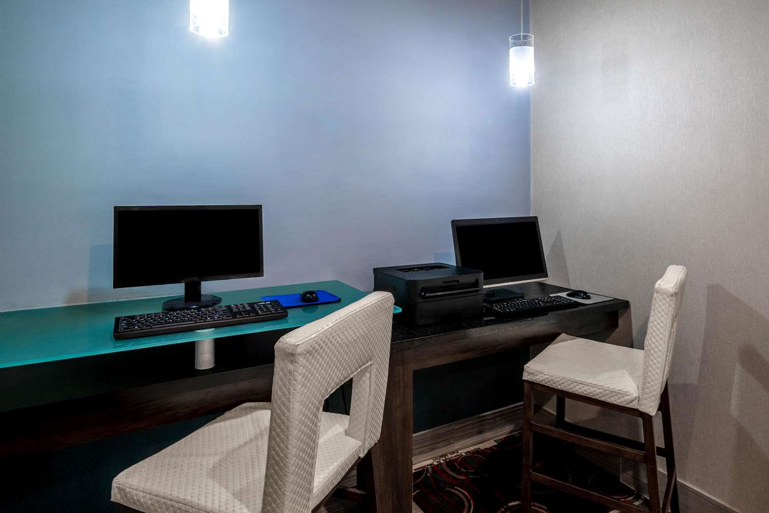 La Quinta Inn & Suites by Wyndham Forsyth 40/45