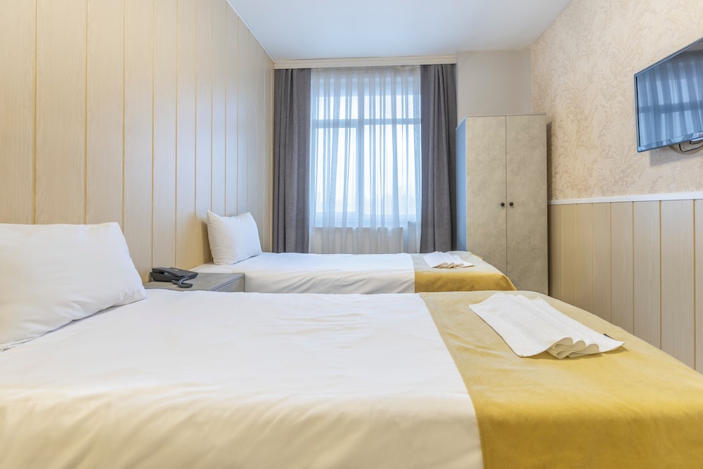 Hotel Atabay 18/48