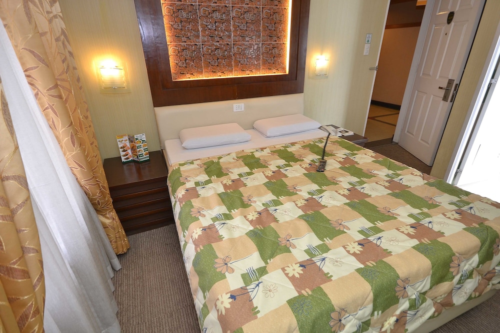 Tuscany Hotel Baguio 25/32