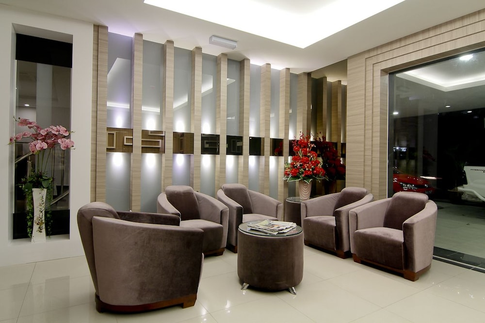 Kingsley Hotel 38/42