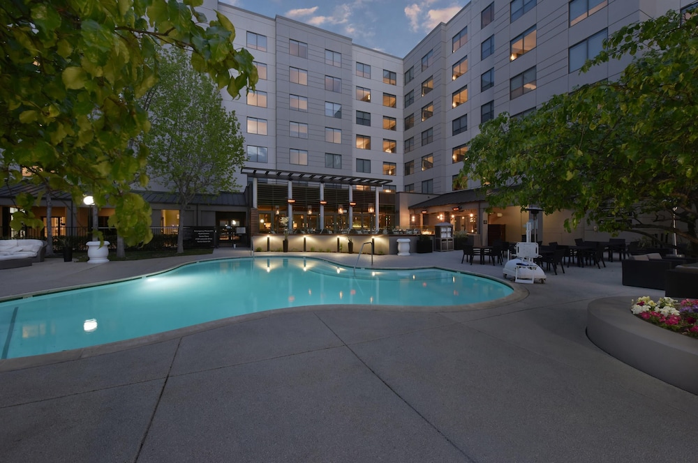 Hyatt Centric Santa Clara Silicon Valley 2/50