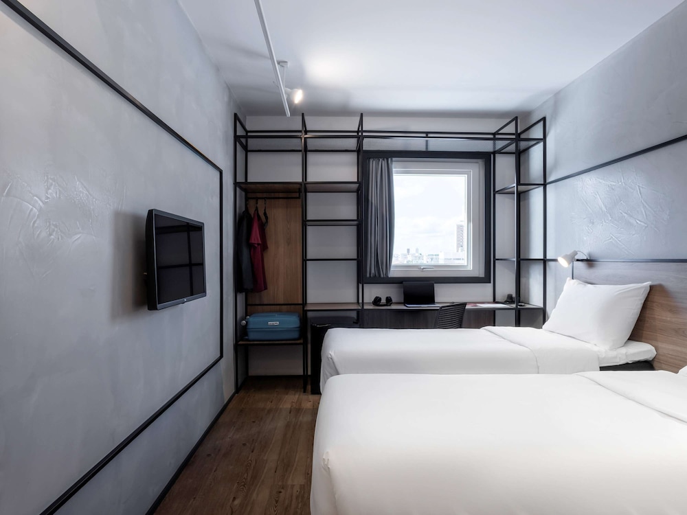 Ibis Botucatu 12/50