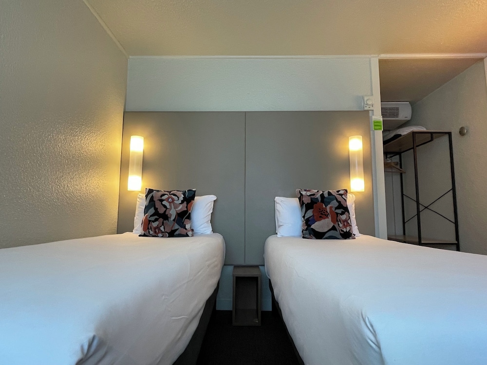 Brit Hotel Quimper Sud 17/60