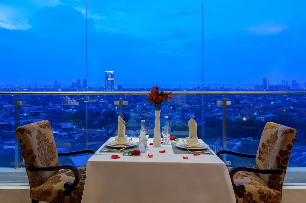 Hotel The Capital Surabaya 42/50