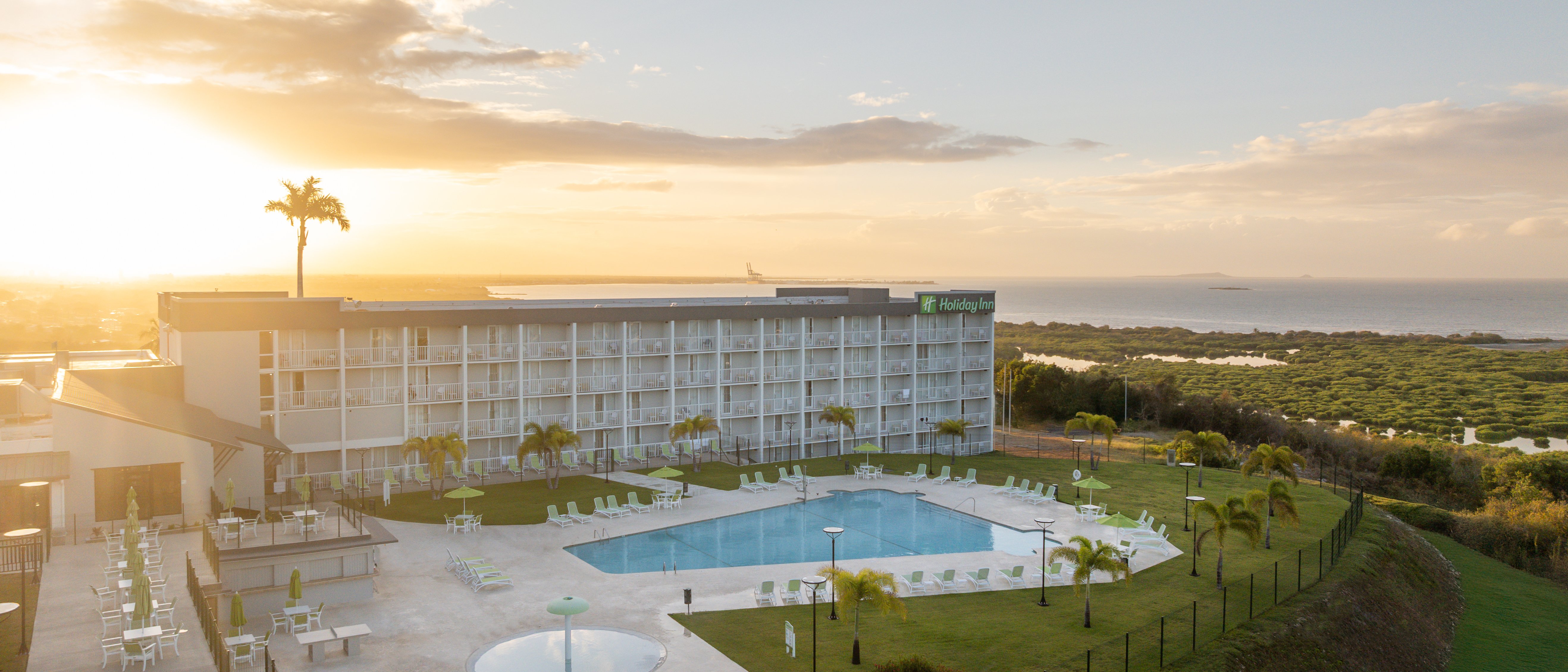 Holiday Inn Ponce And Tropical Casino 7/50