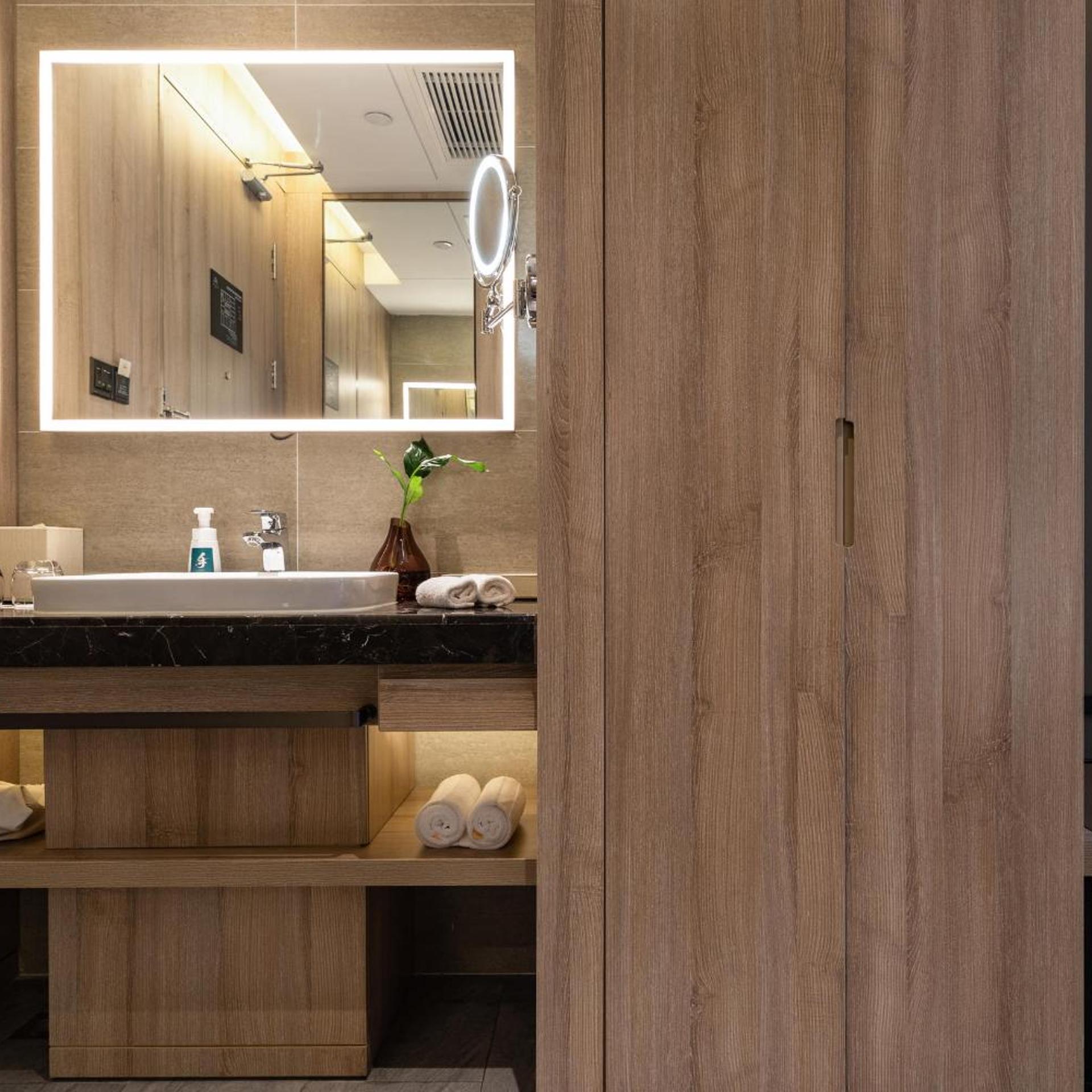 Atour Hotel Wuhan Changqing Road 6/74