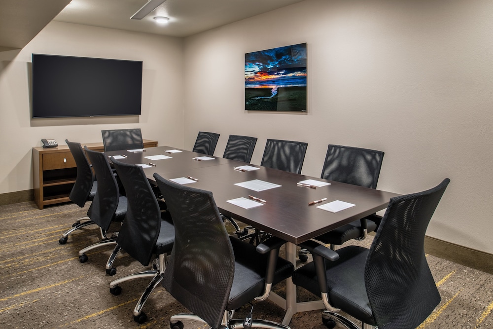 Staybridge Suites Hillsboro North 51/65