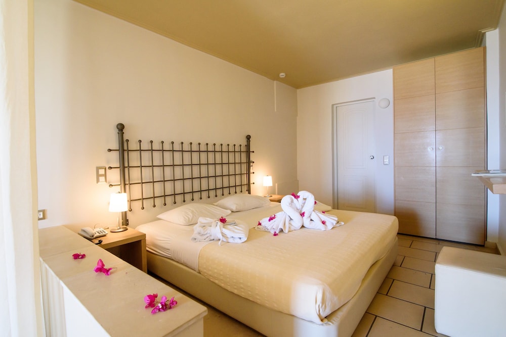 Antinea Suites and Spa 13/75