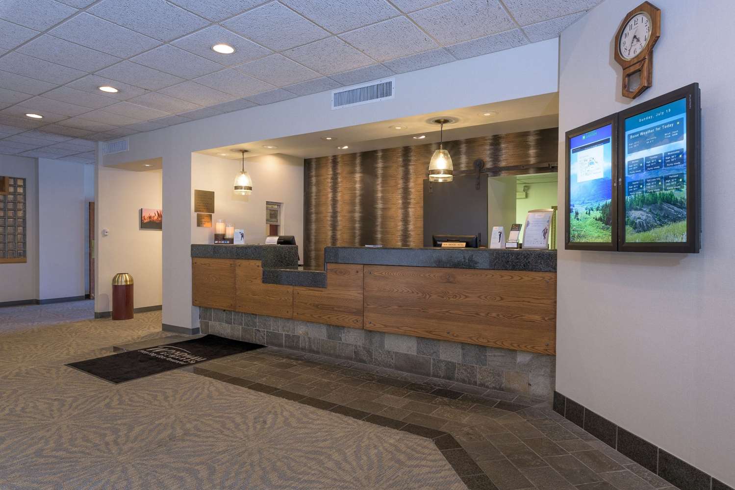 Ramada by Wyndham Boise 5/16