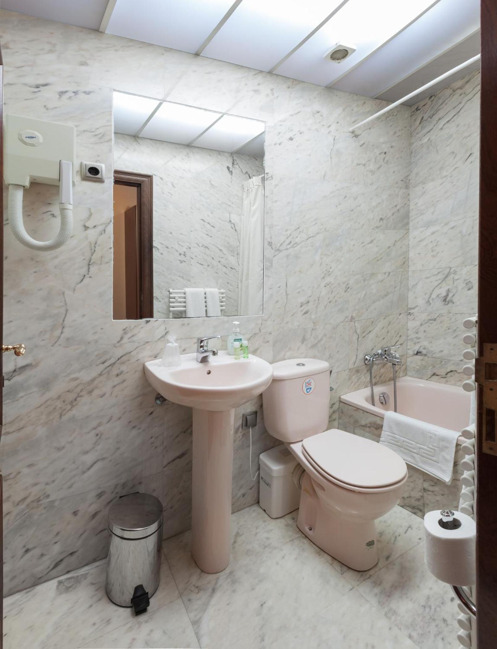 غرفة مفردة، Alba Hotel 9/14