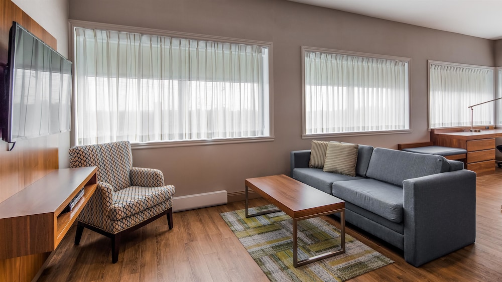 Best Western Plus Mont-Laurier 33/46