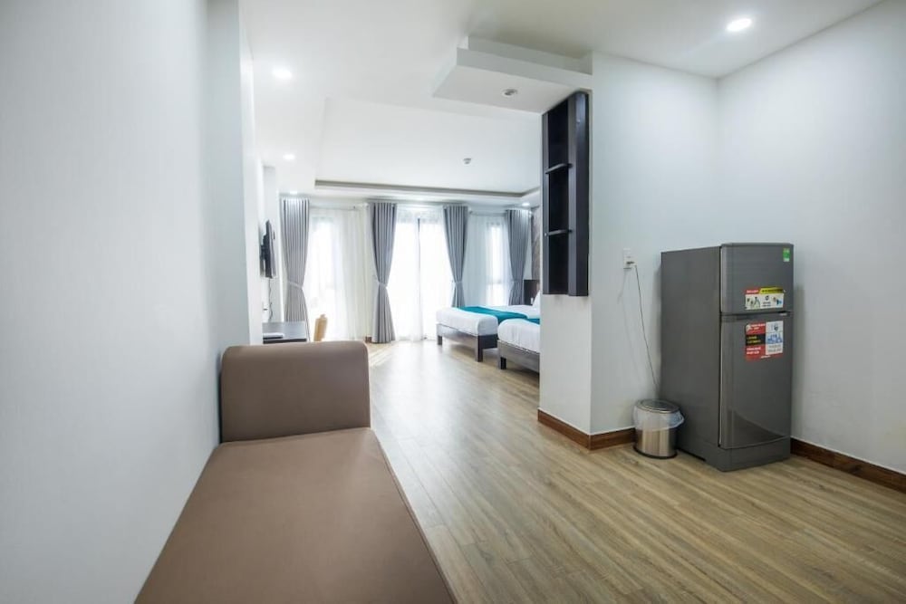 Manchester Hotel & Apartment 39/41