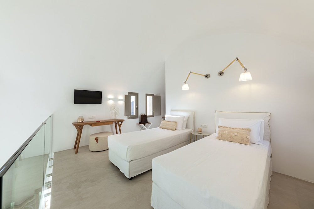 Eolia Luxury Villas 7/50