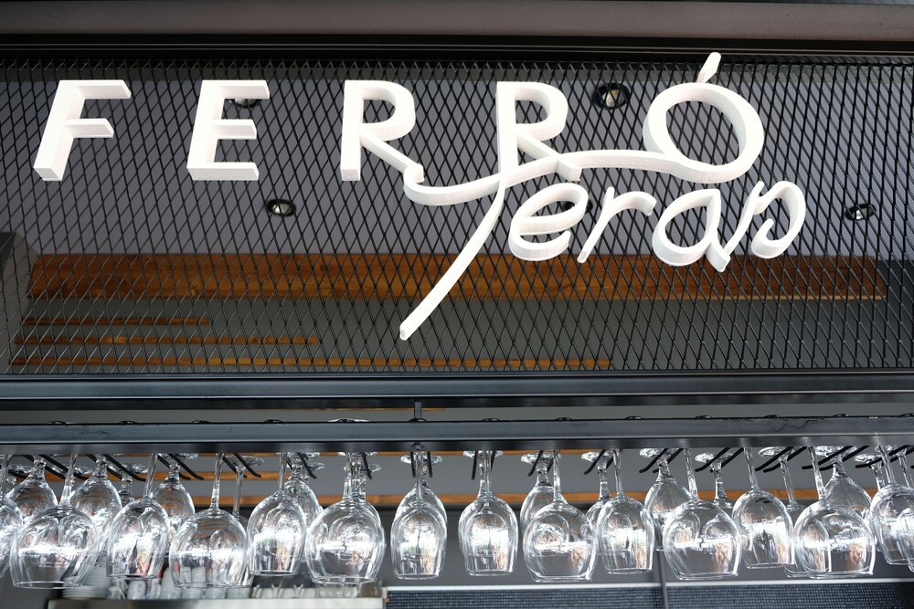 Hotel Ferro 3/50