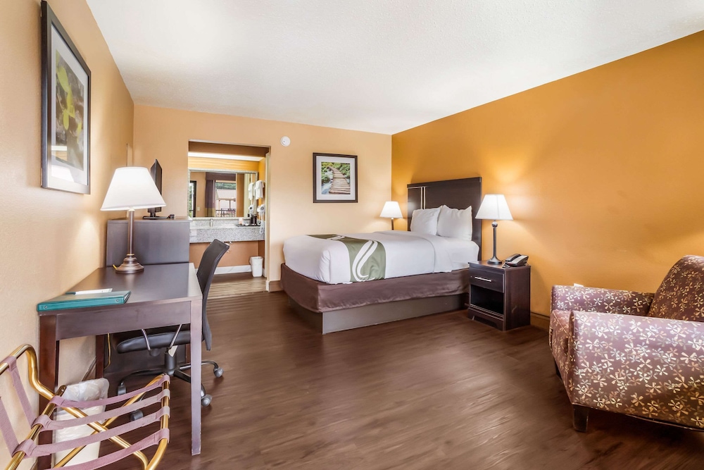 Quality Inn and Suites Corinth West 11/26