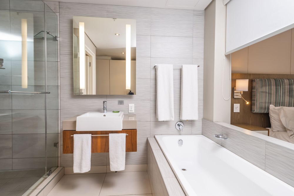 aha Harbour Bridge Hotel & Suites 18/65