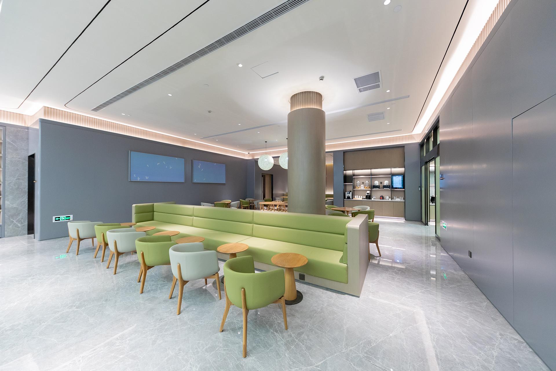 JI Hotel (Shanghai Wuning Road Subway Station) 34/40