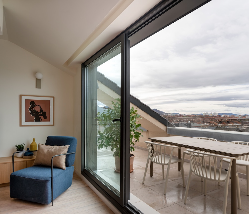 Aparthotel Libere Vitoria 49/65