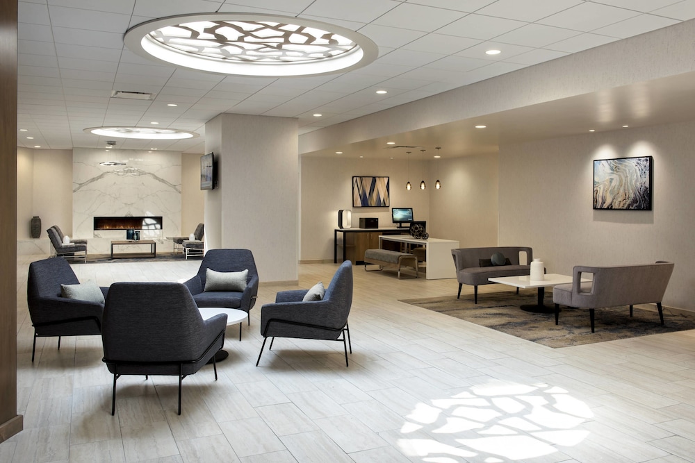 Delta Hotels By Marriott Utica 3/57