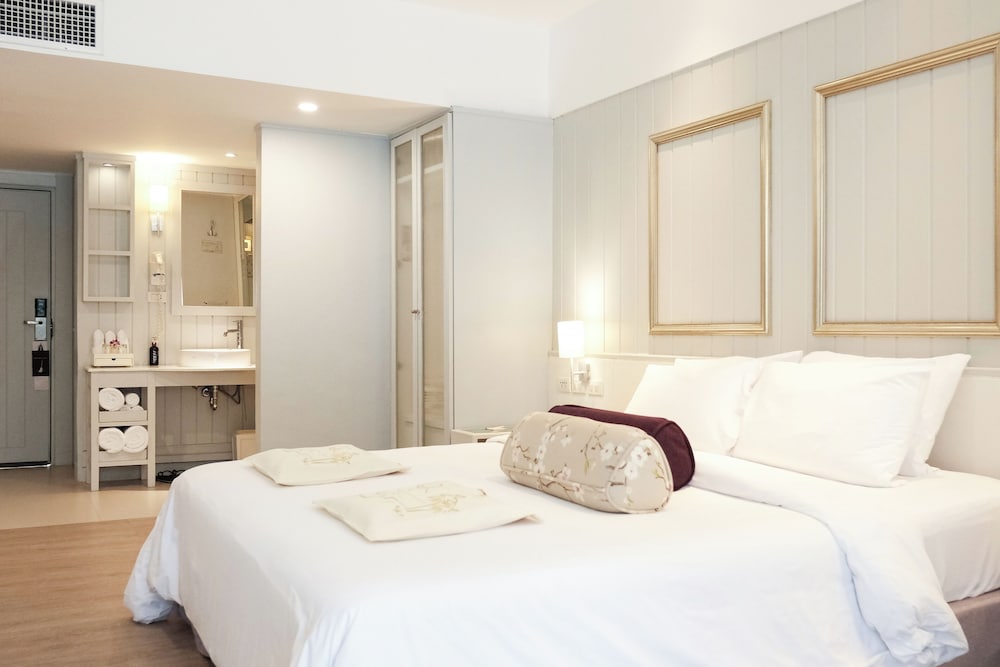 Katathani Phuket Beach Resort 28/66