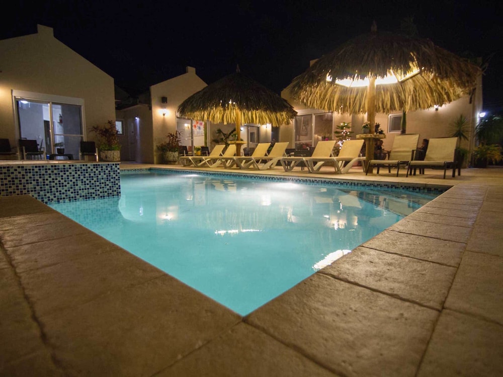 Golden Villas Aruba 52/54