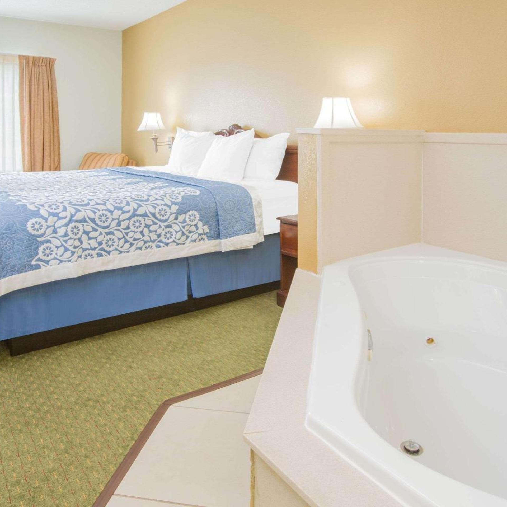Days Inn by Wyndham Hattiesburg MS 20/49