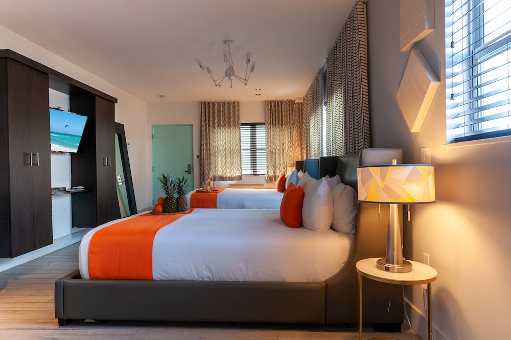 Seaside All Suites Hotel 11/27