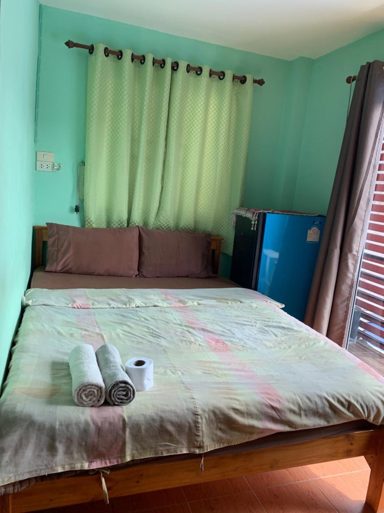 You And Me Hostel 15/36