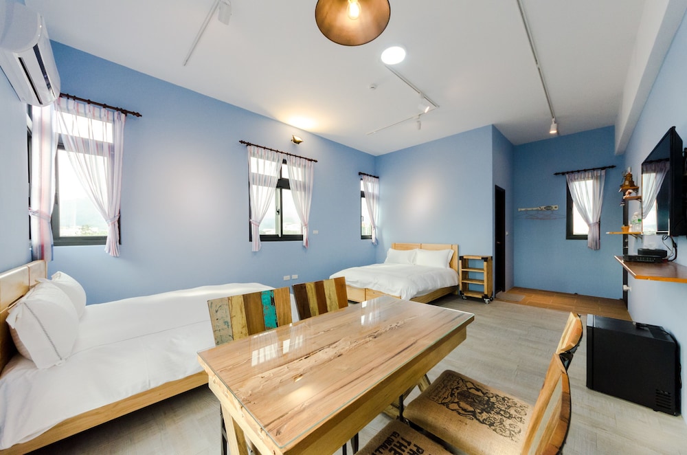 Sea Breeze B&B 20/39