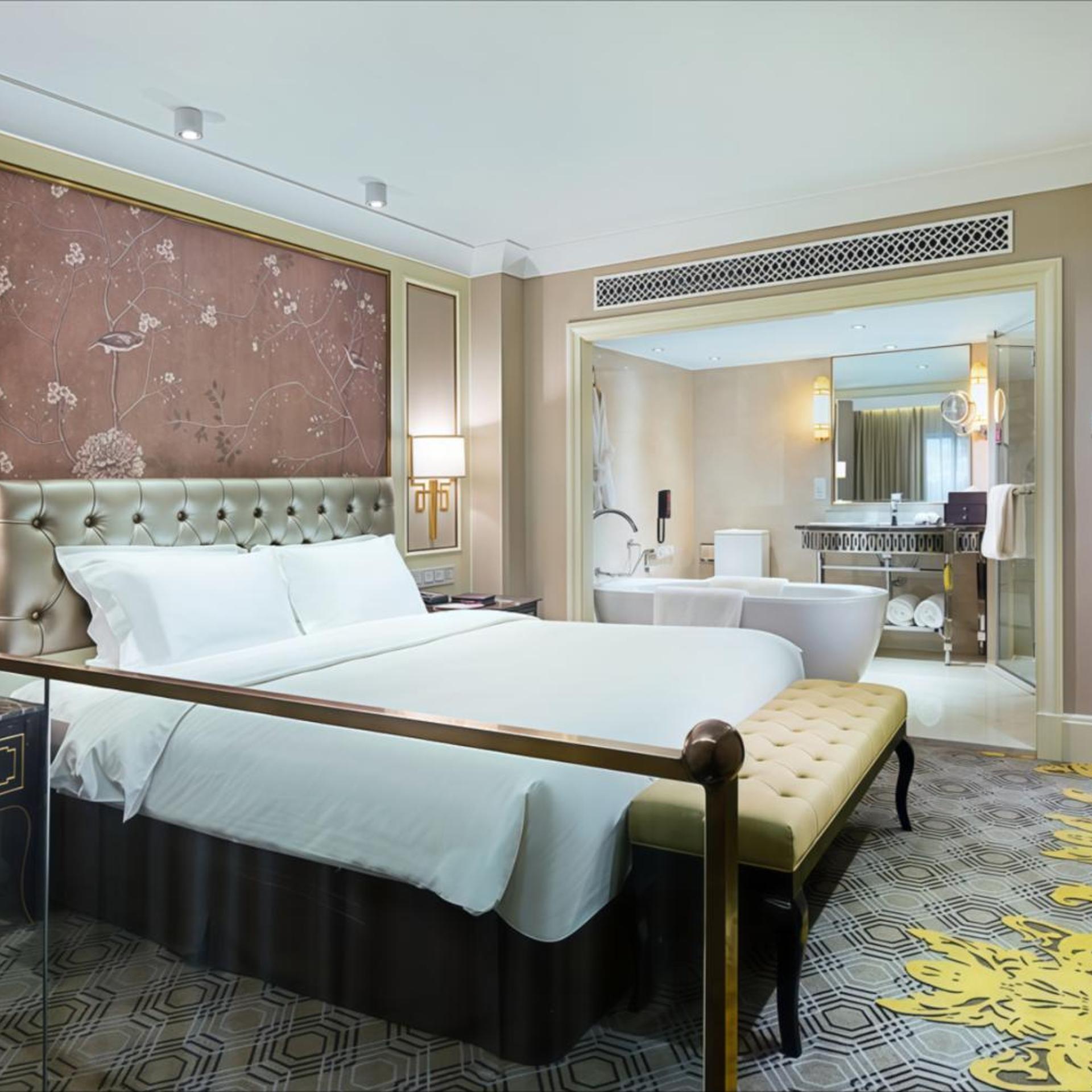 Loft, Junior Suite, King Bed, King and Twin Beds, Lounge Access