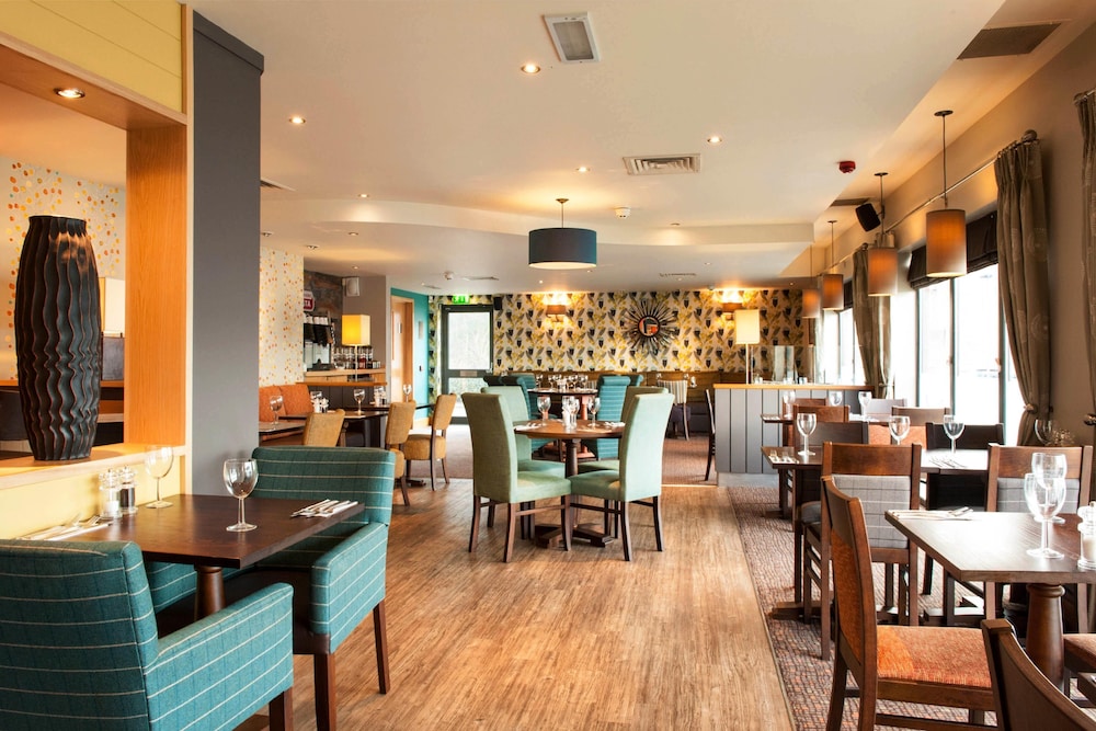 Premier Inn East Midlands Airport 28/42