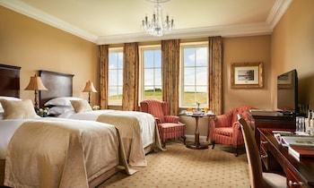 Traditional, Lodge, King Bed