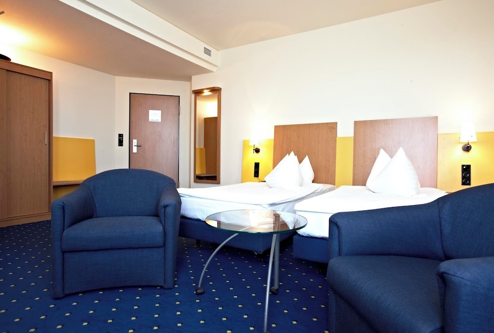 Intercityhotel Stralsund 11/47