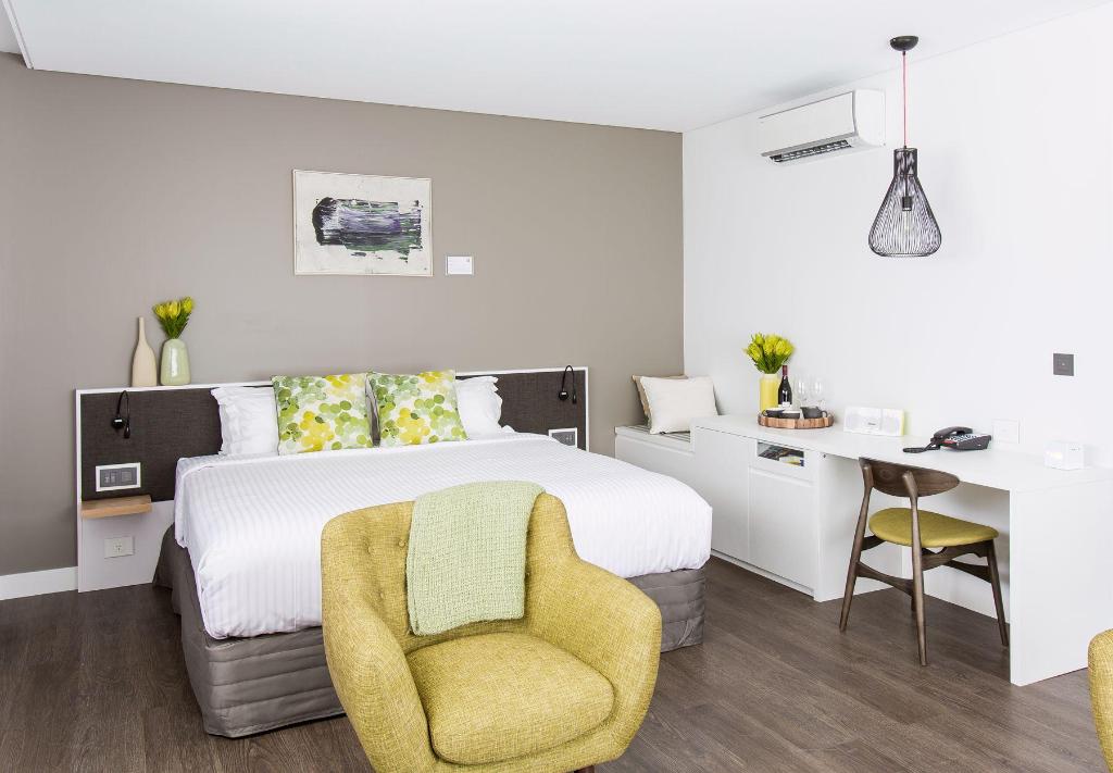 Room, King Bed, Accessible