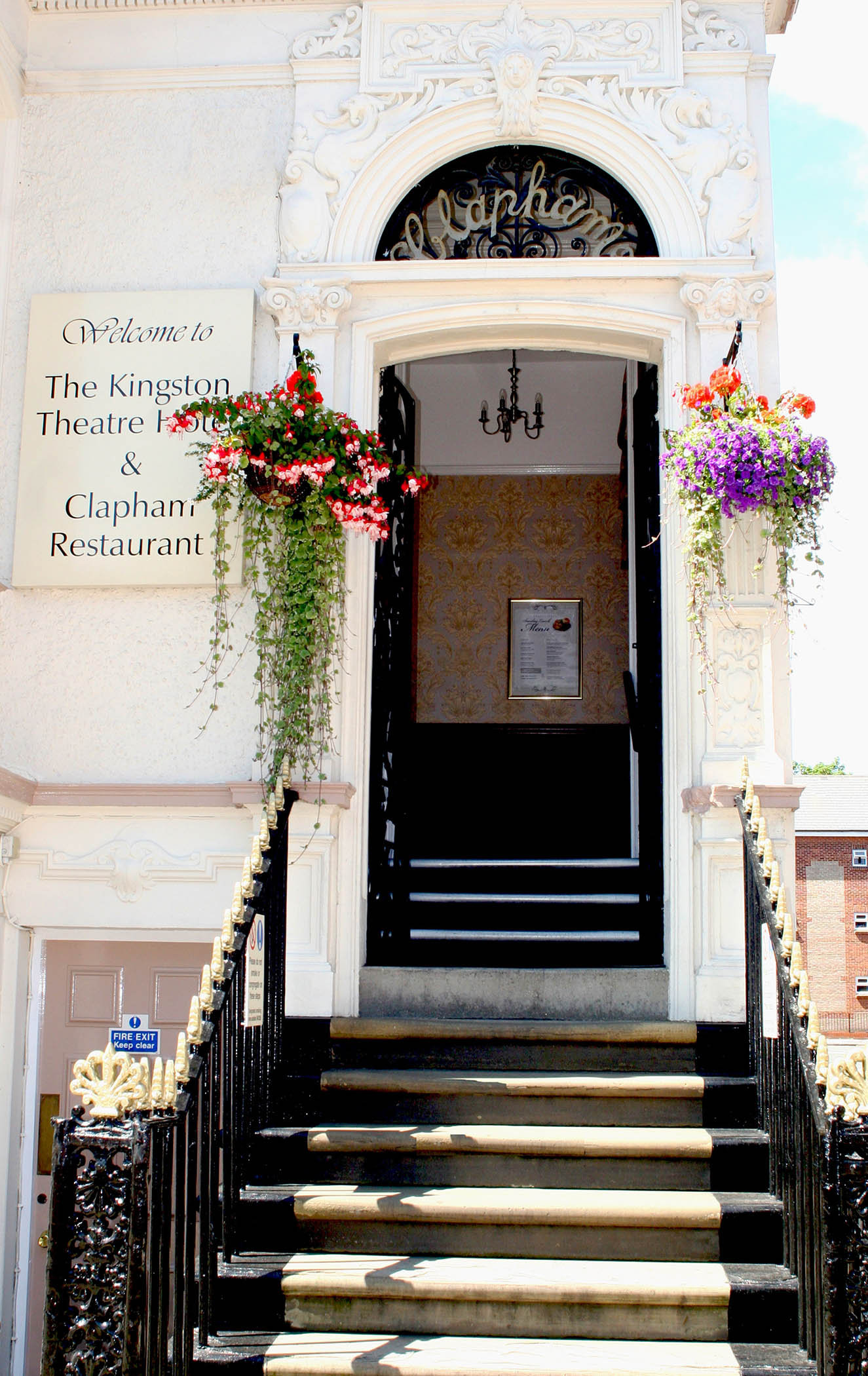 The Kingston Theatre Hotel 6/52